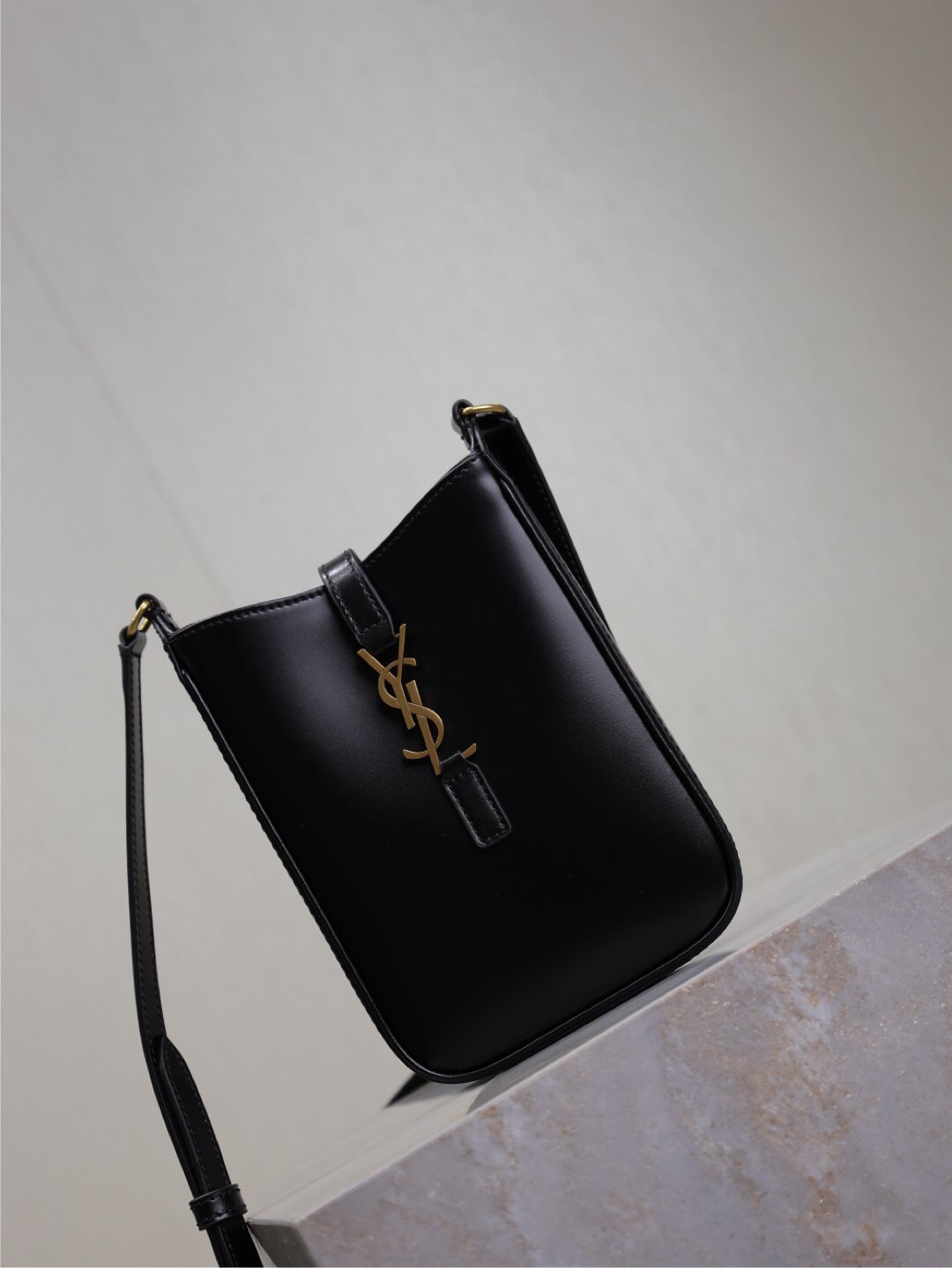 Y51 LE 5 A 7 Mini 18x13.5x3.5cm