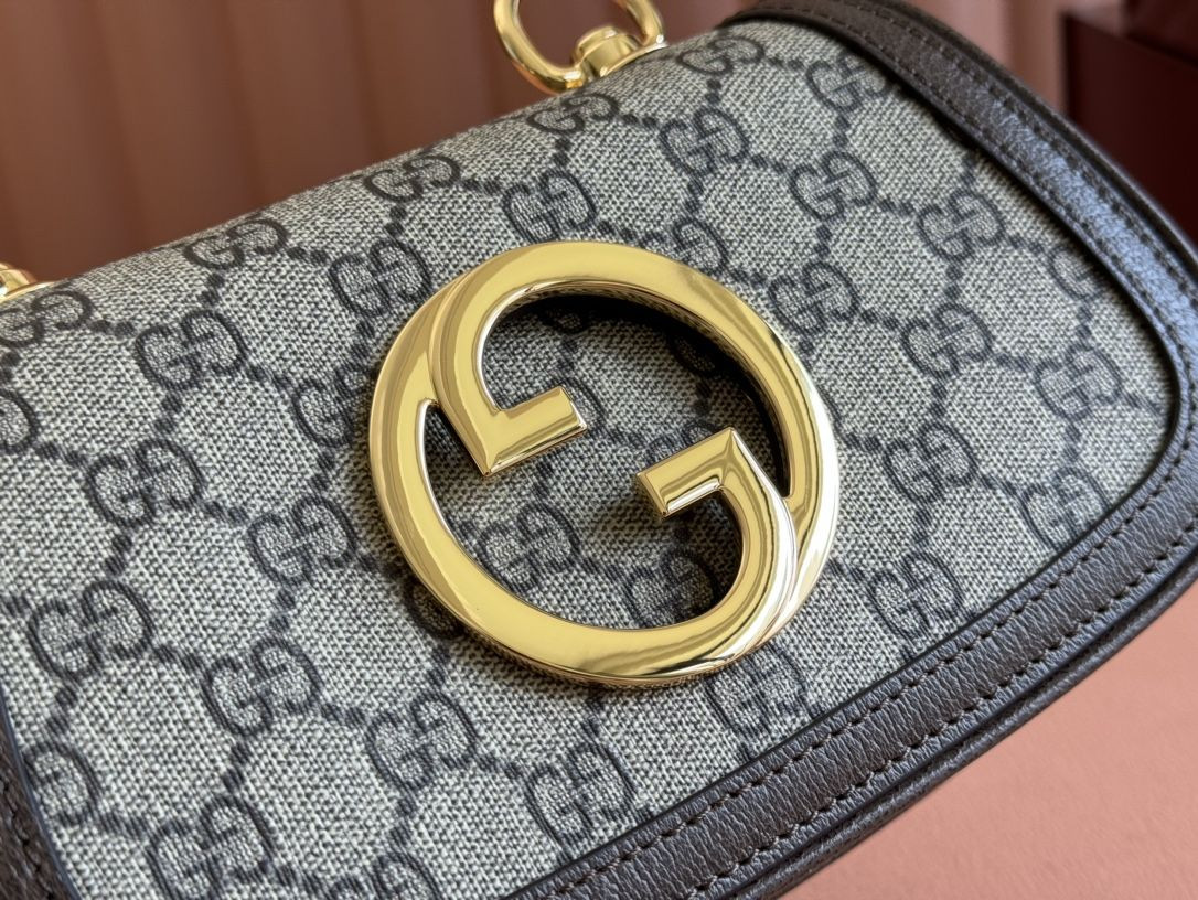 Gvc*1 Blondie Shoulder Bag 21x13x7cm