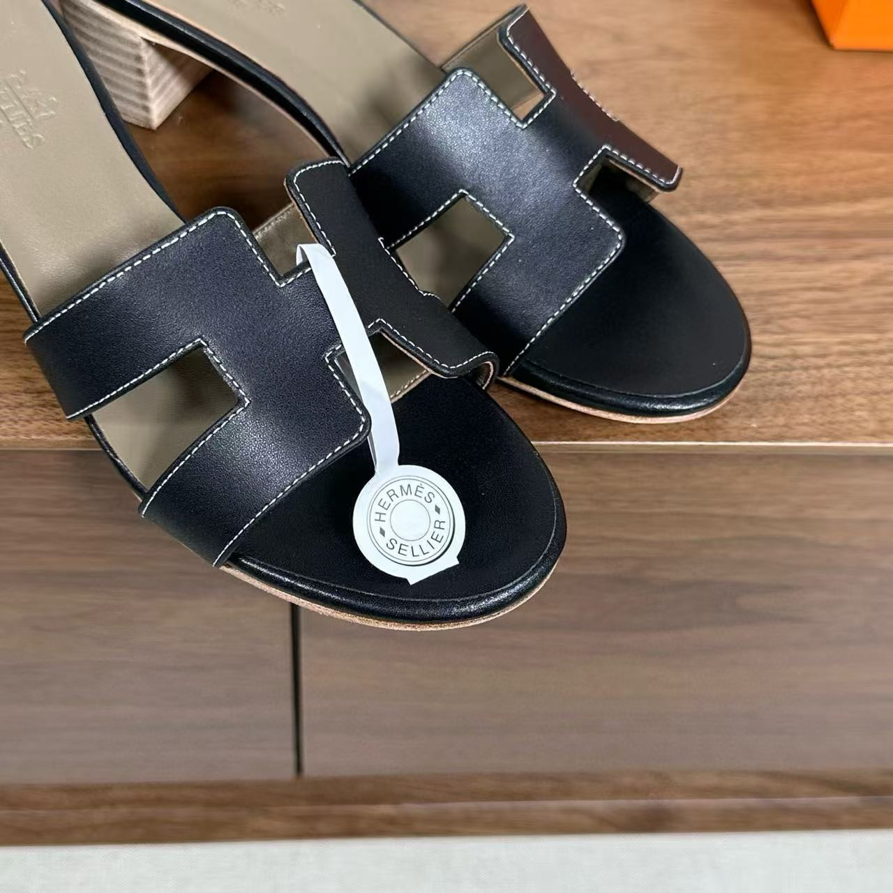 UA H**me5 Oasis Sandal