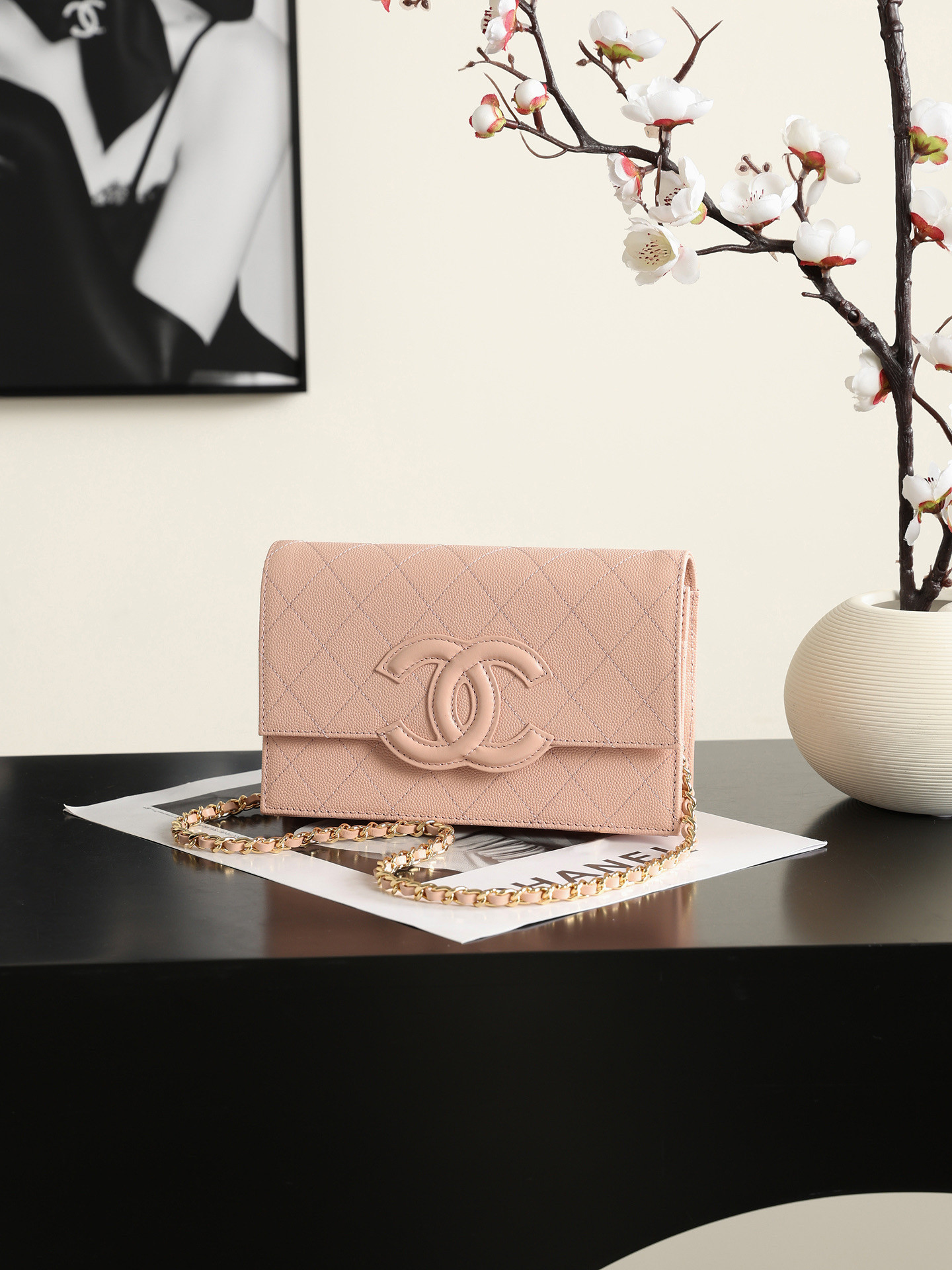 Ch**el Wallet on Chain AP5455 12x19x3.5cm
