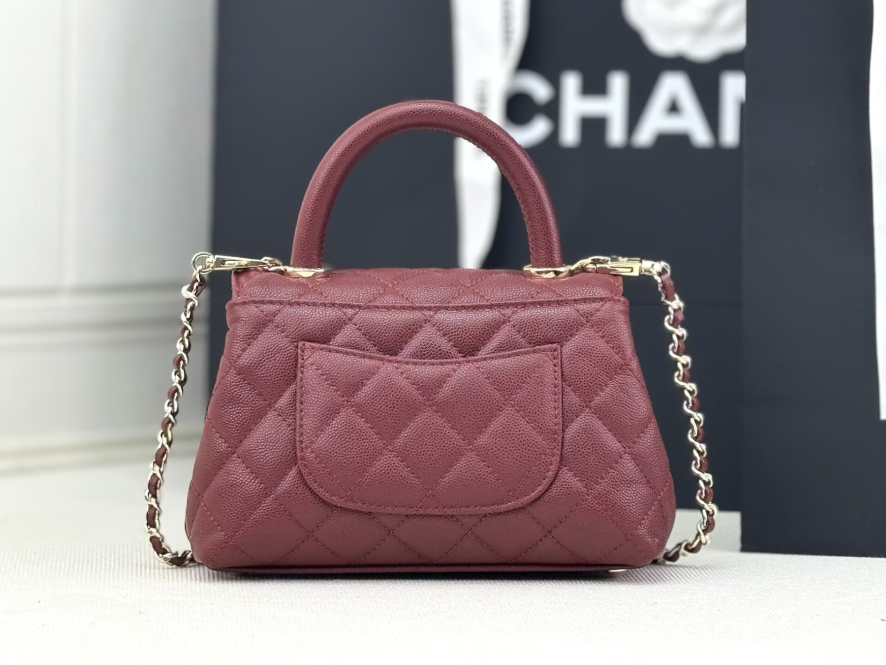 Ch**el mini coco handle 13x19x9cm