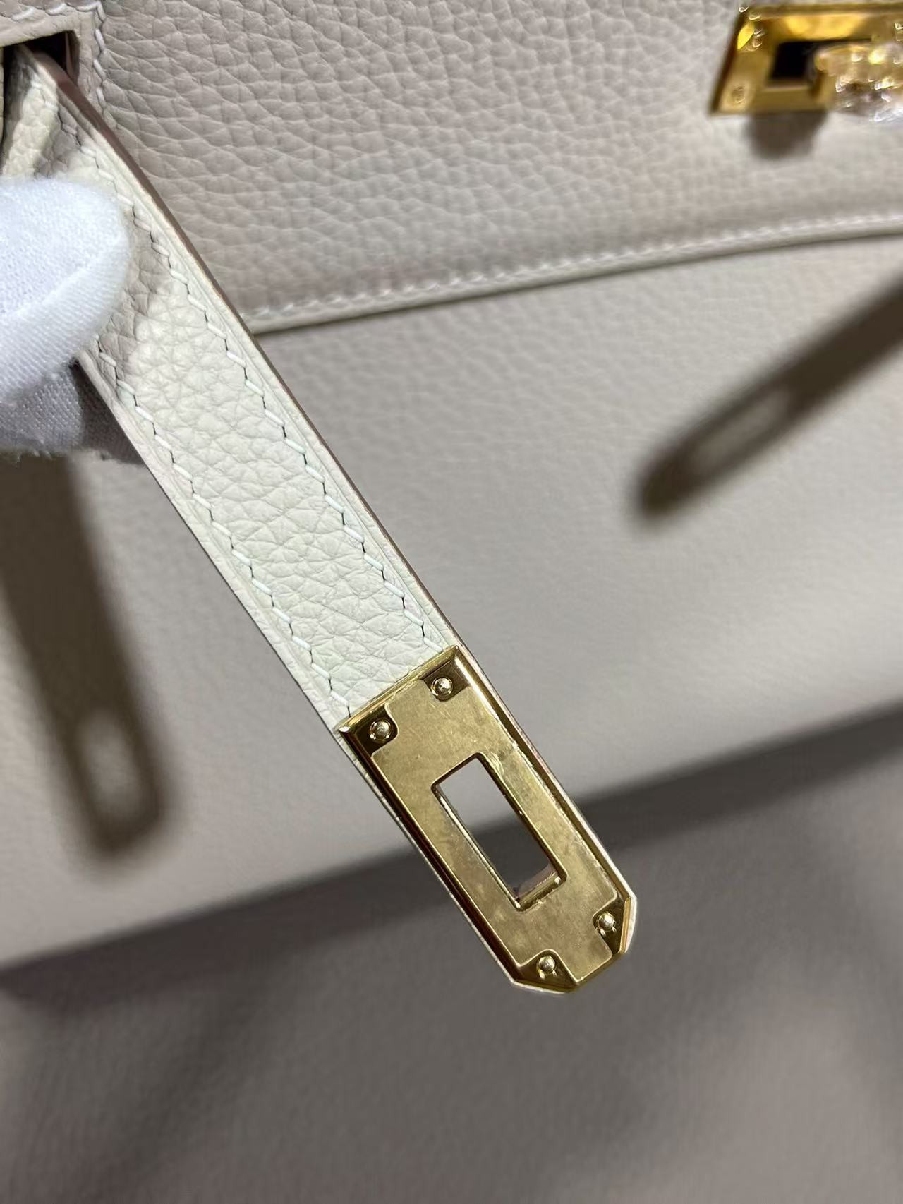 H**me5 Kelly gold-tone Hardware 25 28