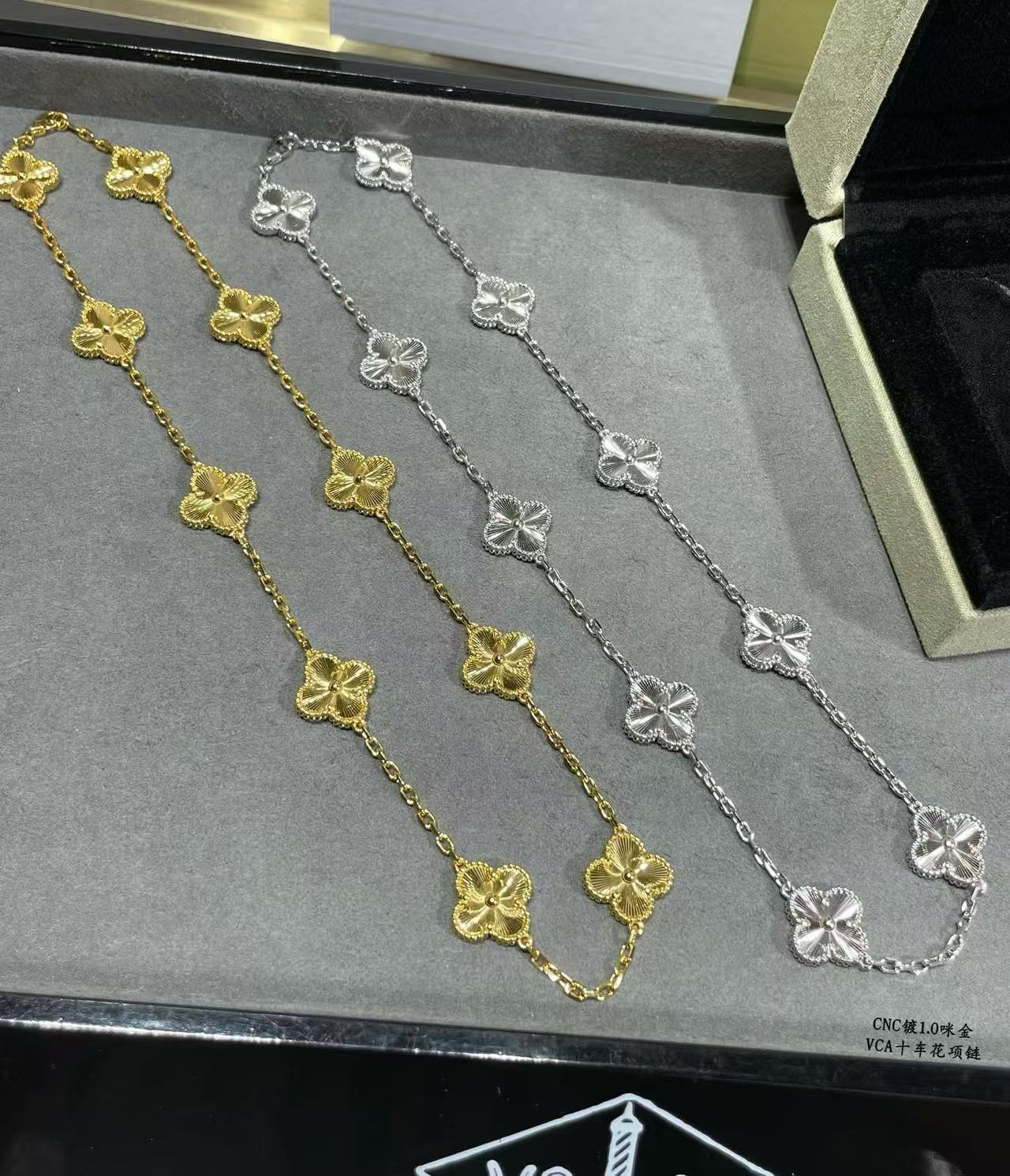 V*n Cl**f & Arpels ten-flower four-leaf clover Necklace