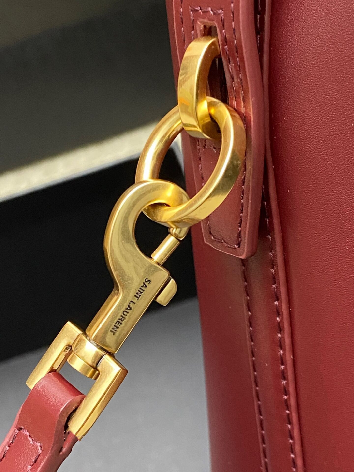 Y51 LE 37 Mini (Shiny Leather) 15x13x6cm