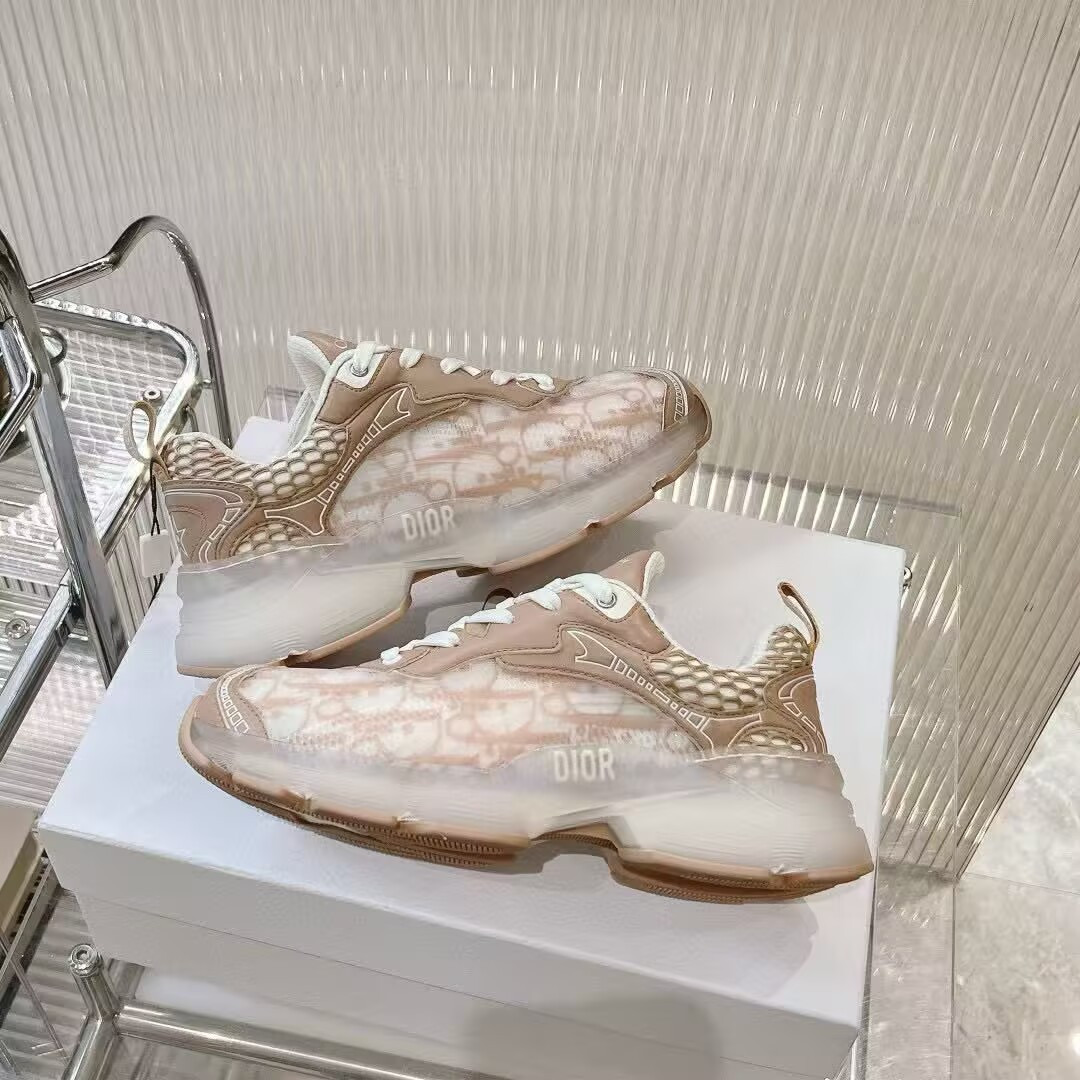 UA D10r Vibe Sneaker