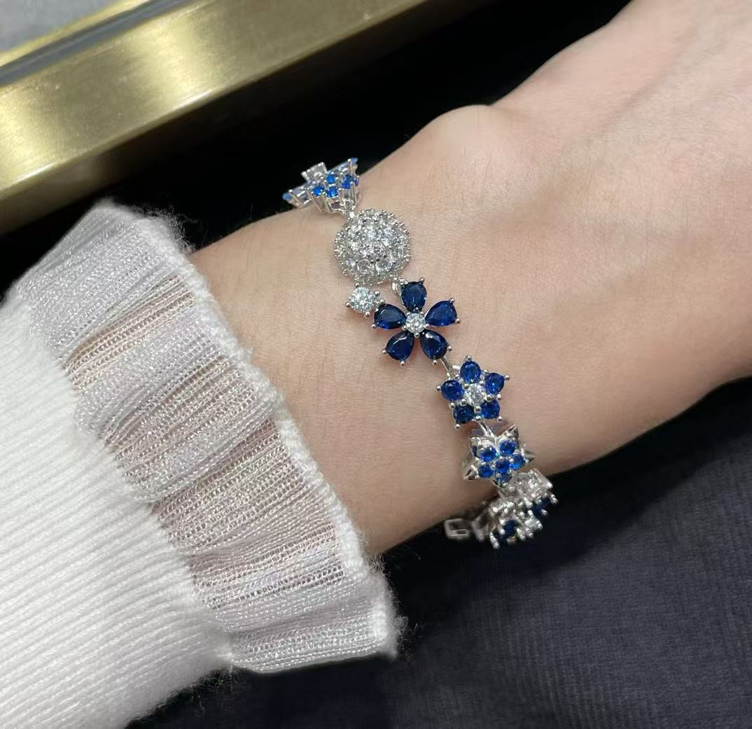 V*n Cl**f & Arpels Colored Floral Bracelet