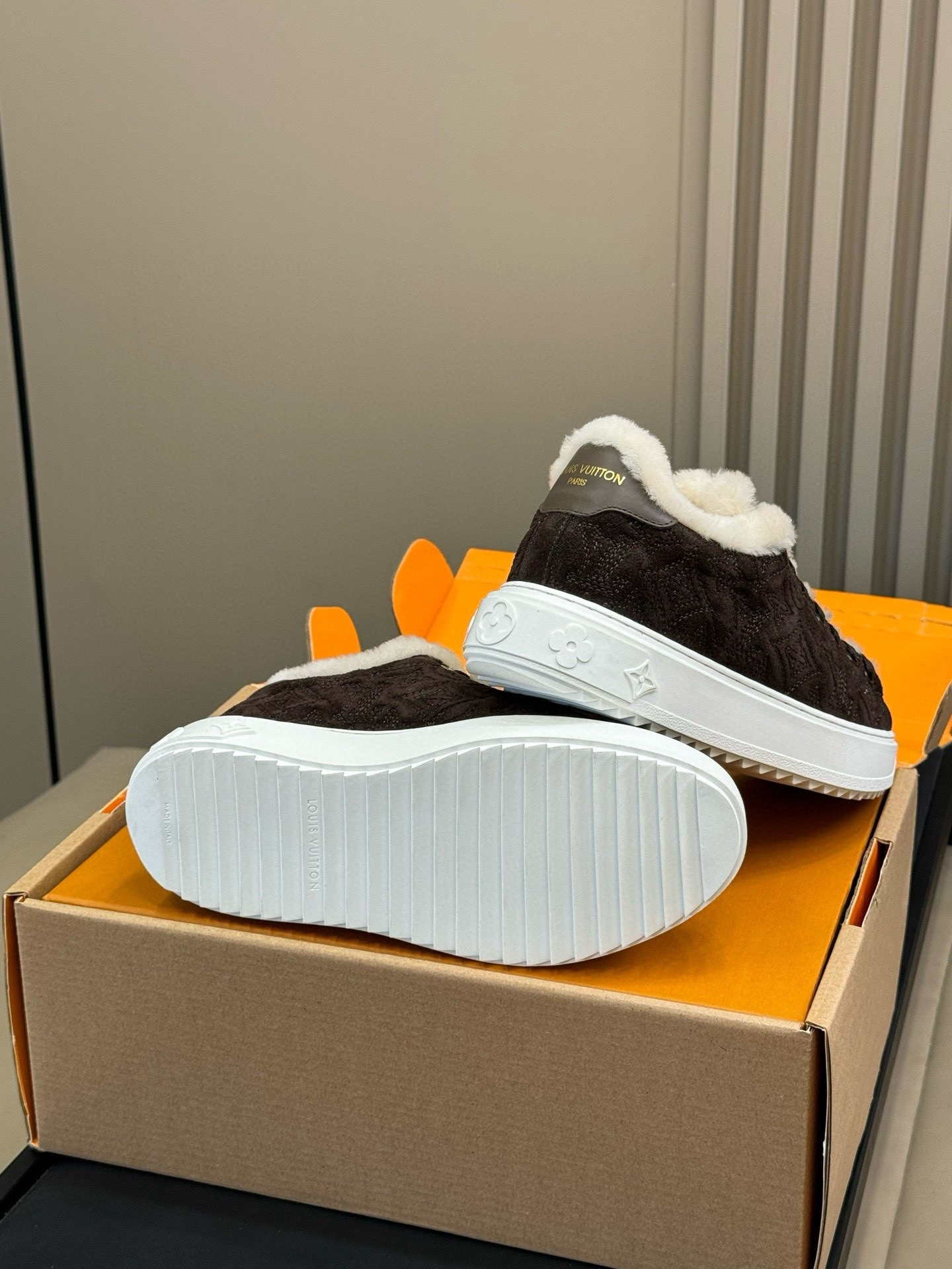 UA LV Time Out Sneaker