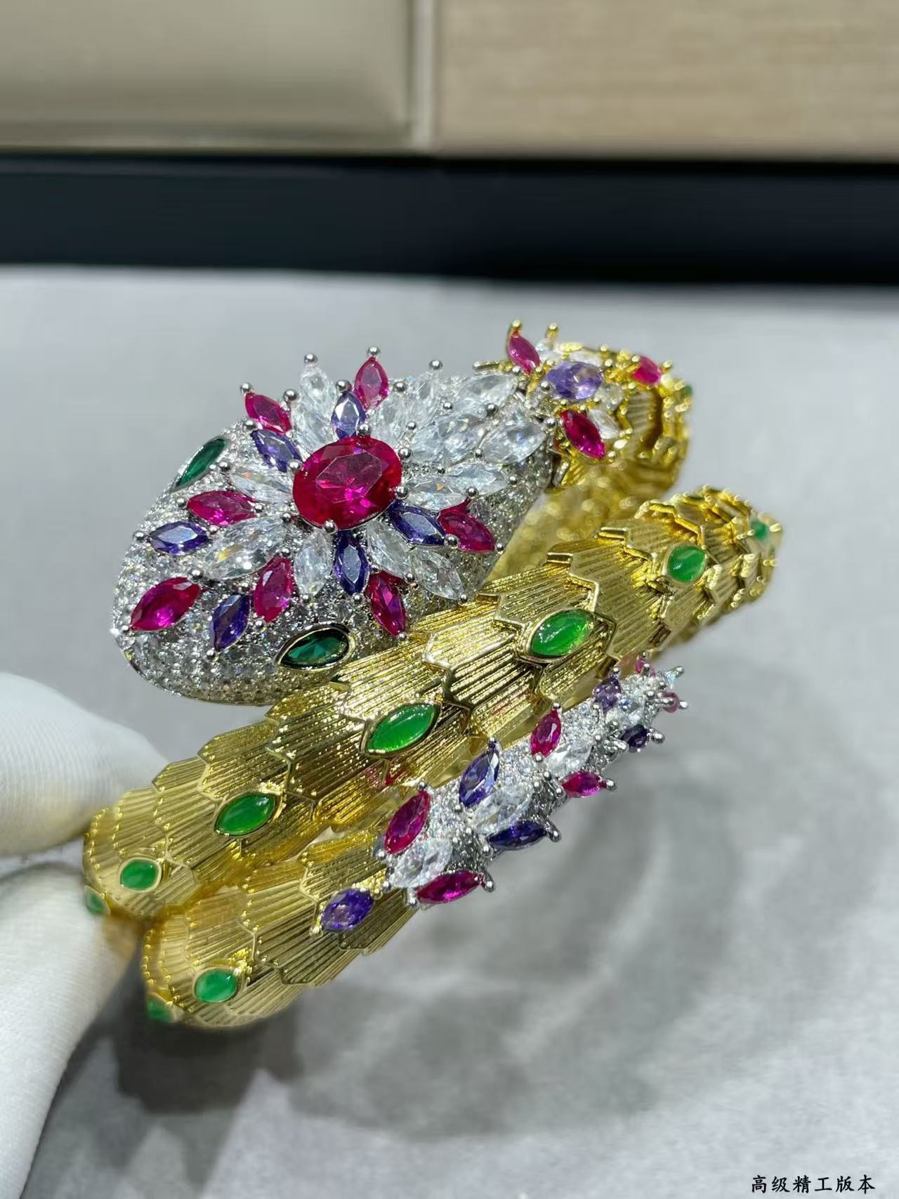 Bv1g*ai snake Bracelet