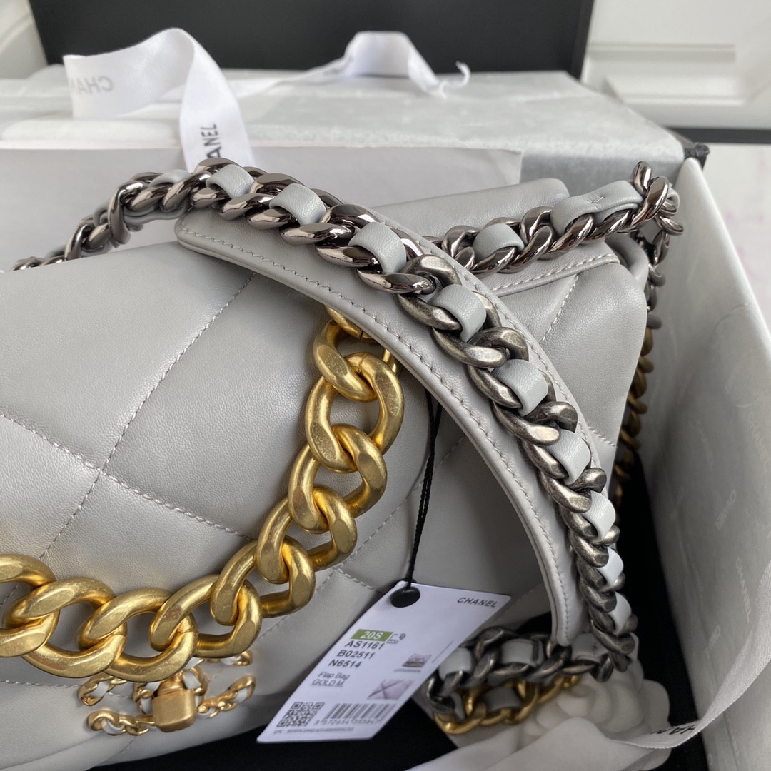 Ch**el 19 Handbag AS1161 30x20x10cm