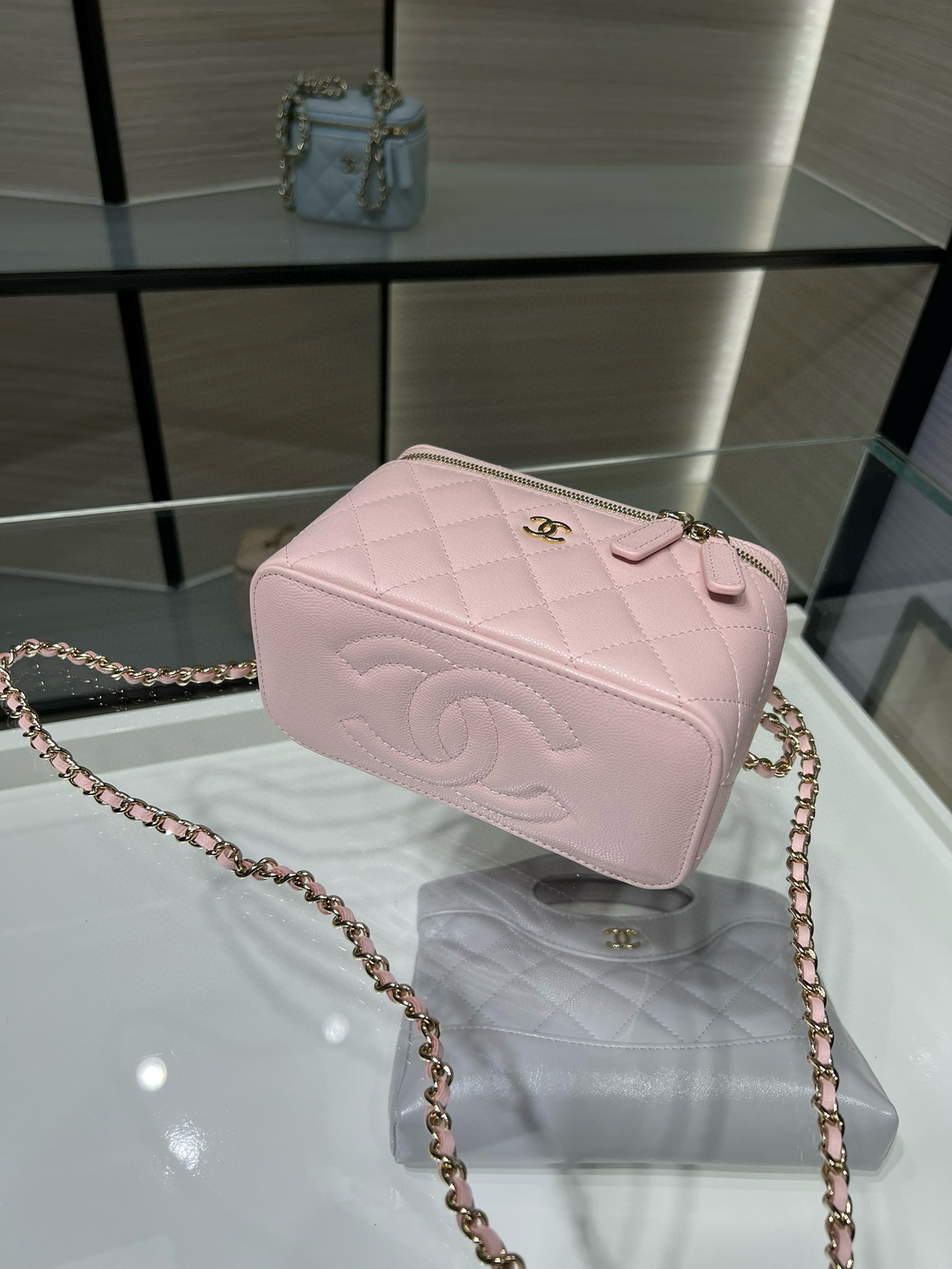Ch**el Clutch With Chain 10x16x8cm