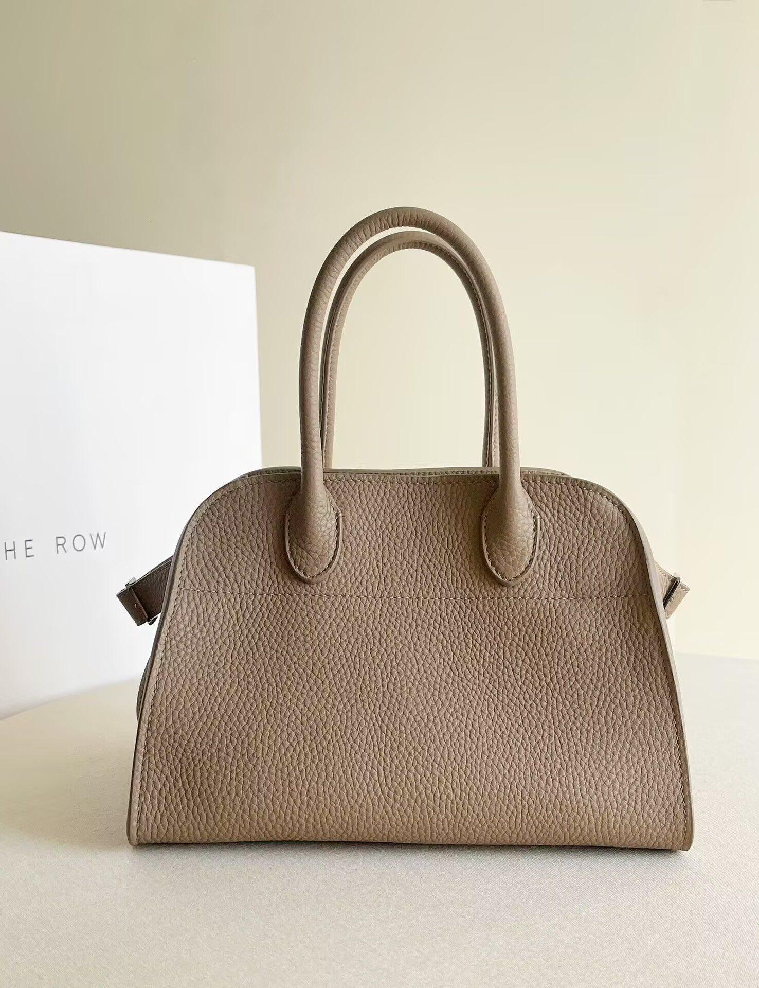 The R0w MARGAUX 10 26x17.5x21cm