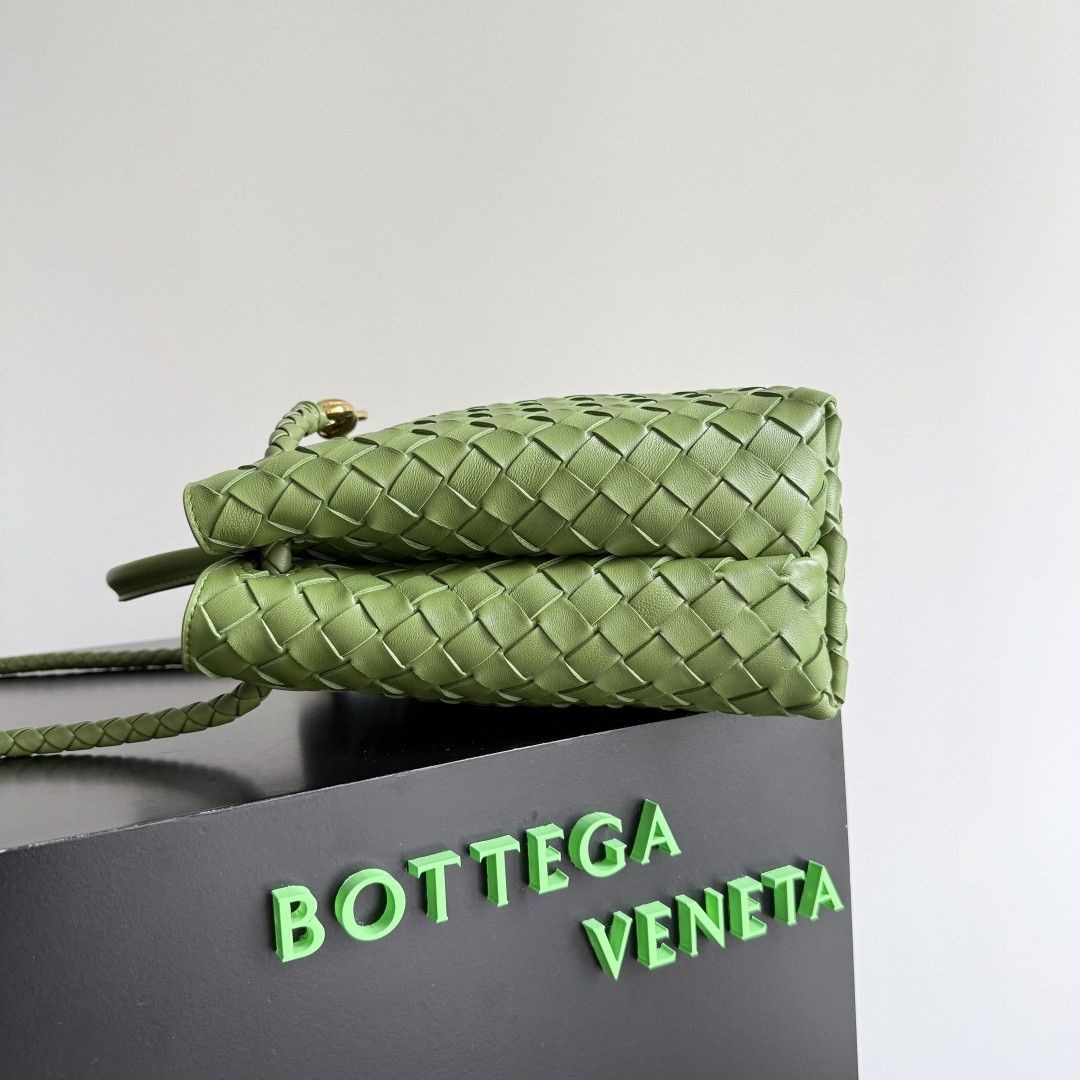 B0tt*ga Ven*ta Medium Andiamo 32x25x11CM