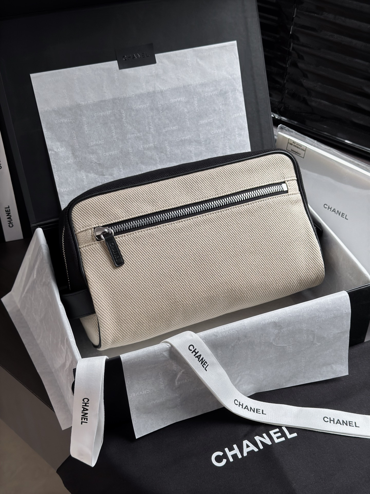 Ch**el Large Zipper Clutch AP5267 17x29x12cm