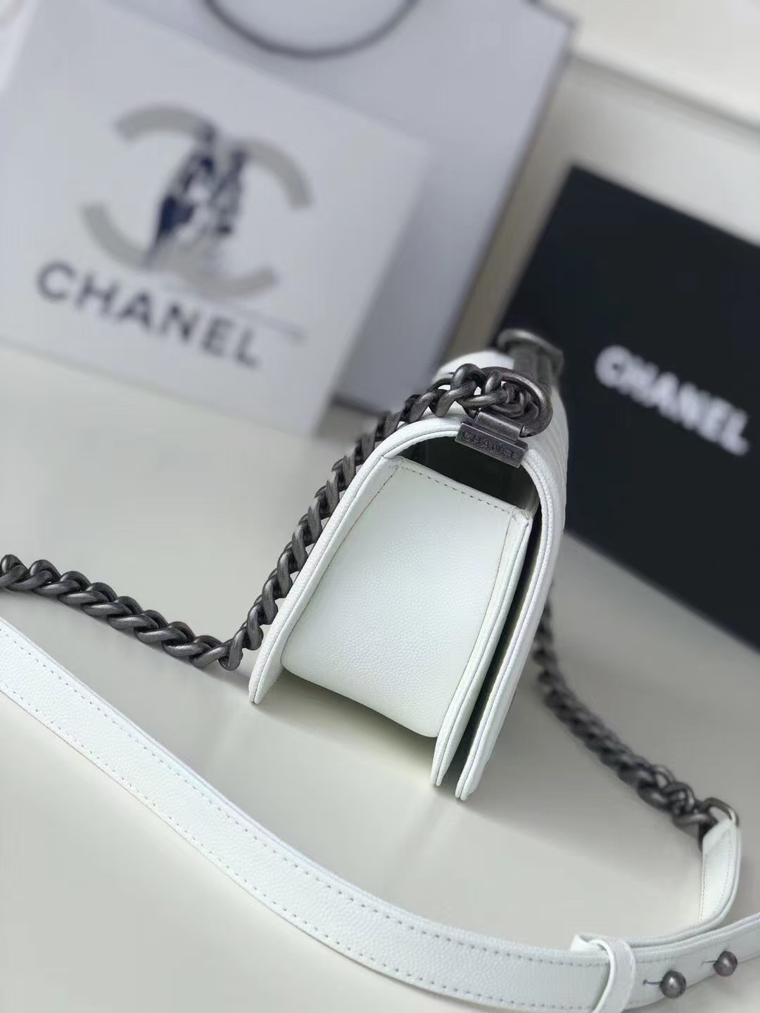 Ch**el Small BOY Ch**el Handbag 20x12x7cm