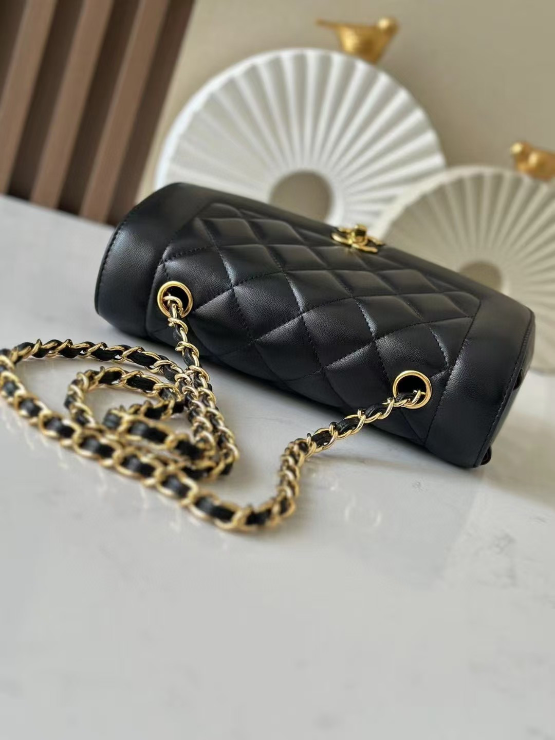 Ch**el Small Diana Flap Bag Lambskin Gold Hardware 22.5x14x7cm