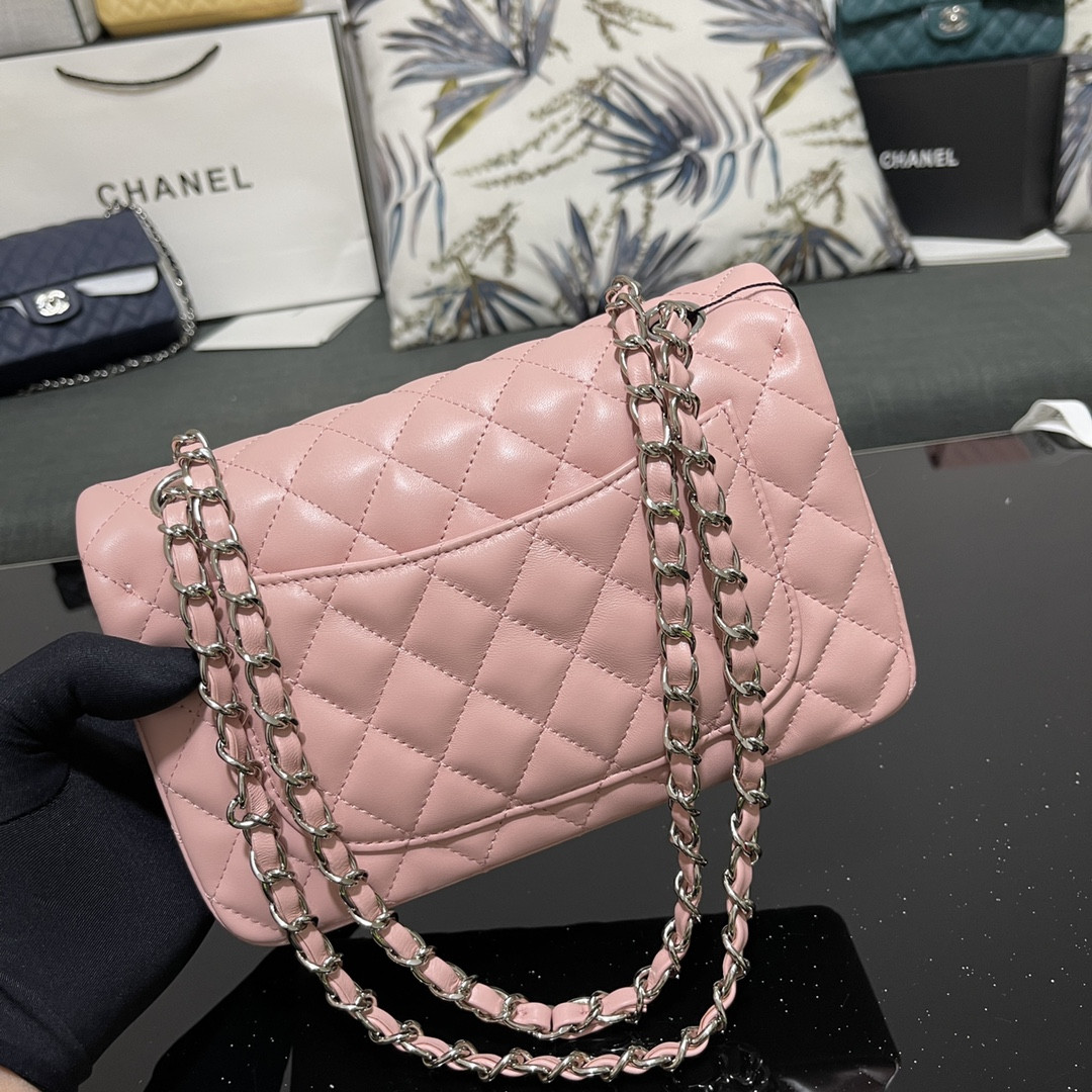 Ch**el SMALL CLASSIC HANDBAG Lambskin Pink 5.7 × 9 × 2.3 in