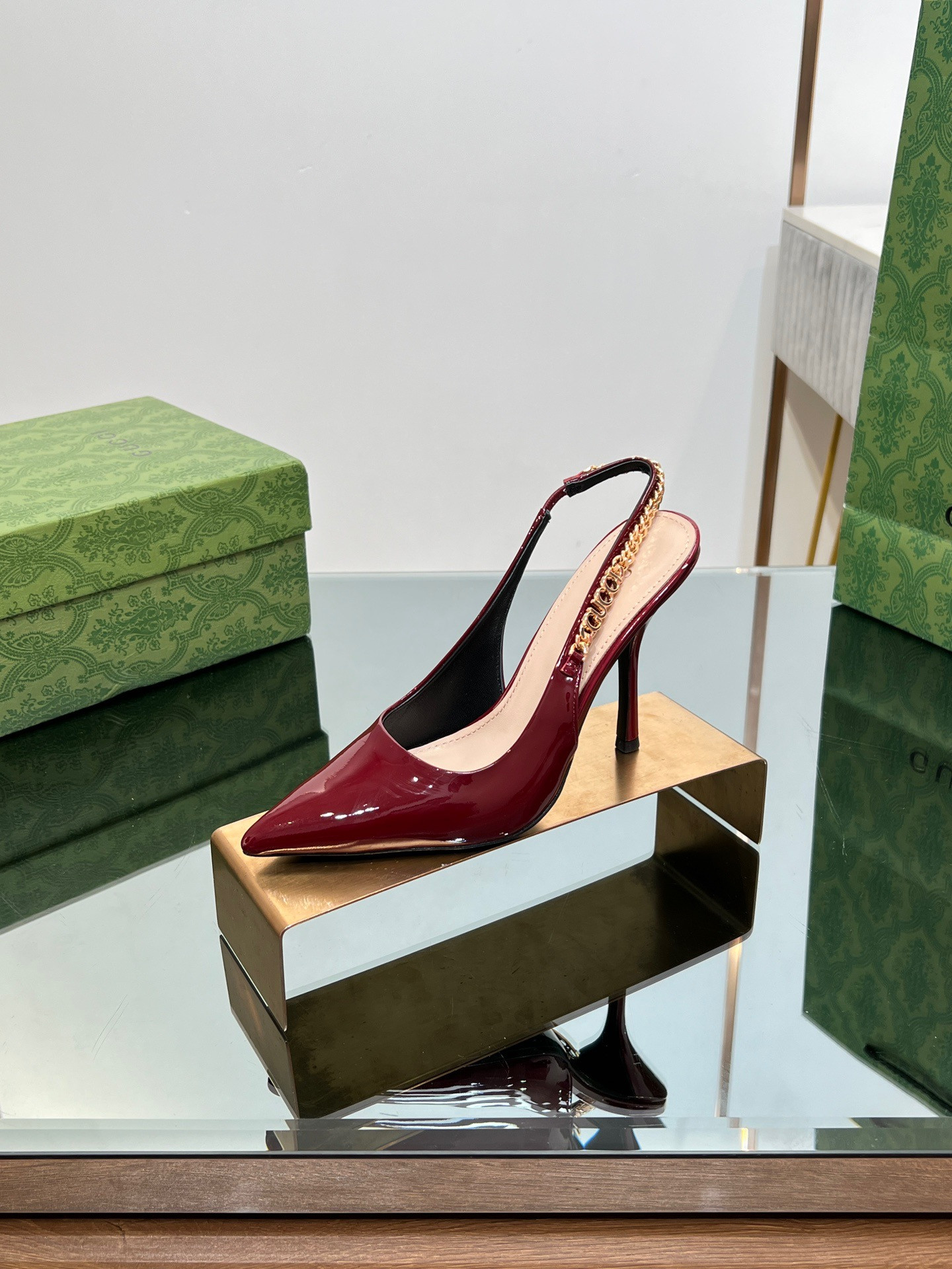 Gvc*1 SIGNORIA SLINGBACK PUMP