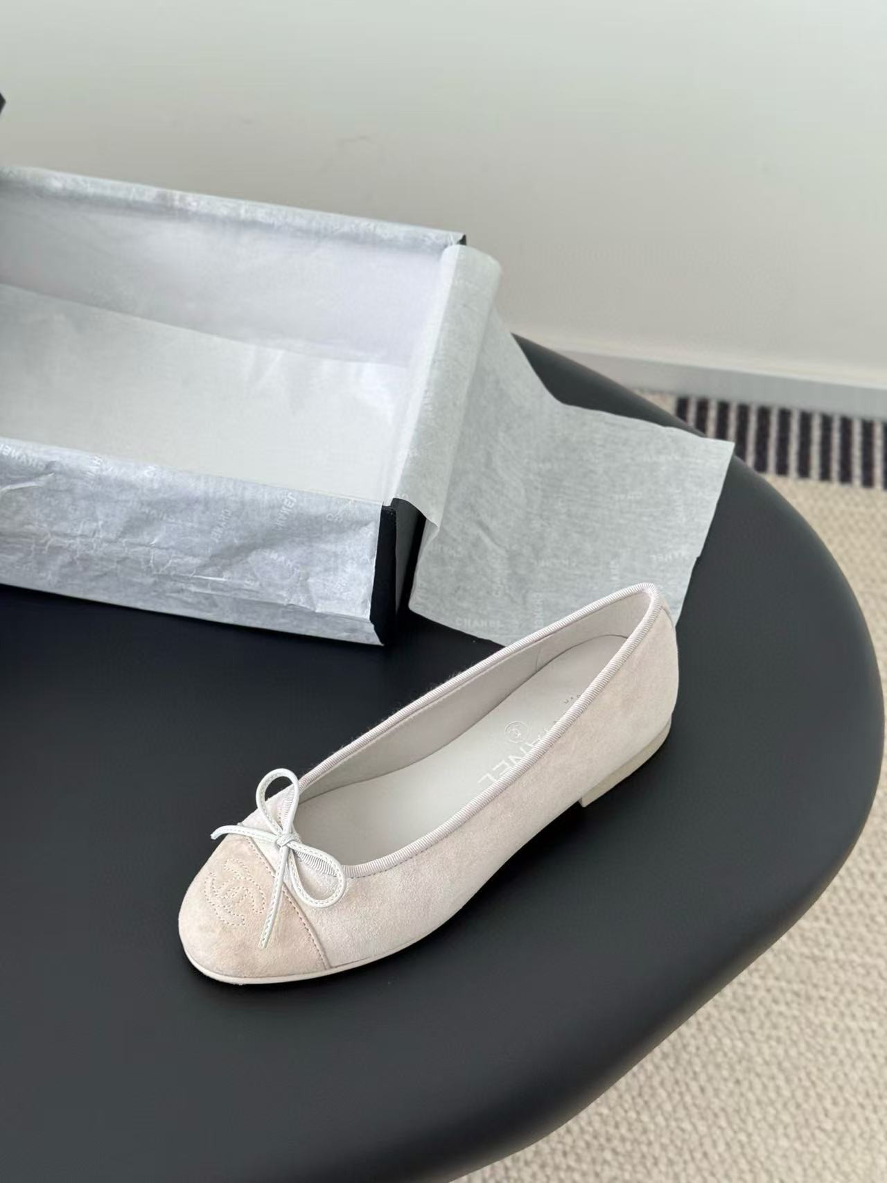 UA Ch**el Ballet flats