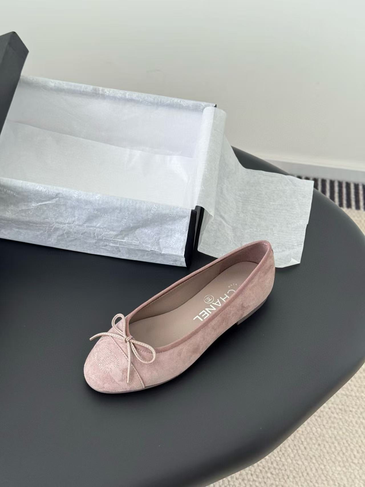 UA Ch**el Ballet flats