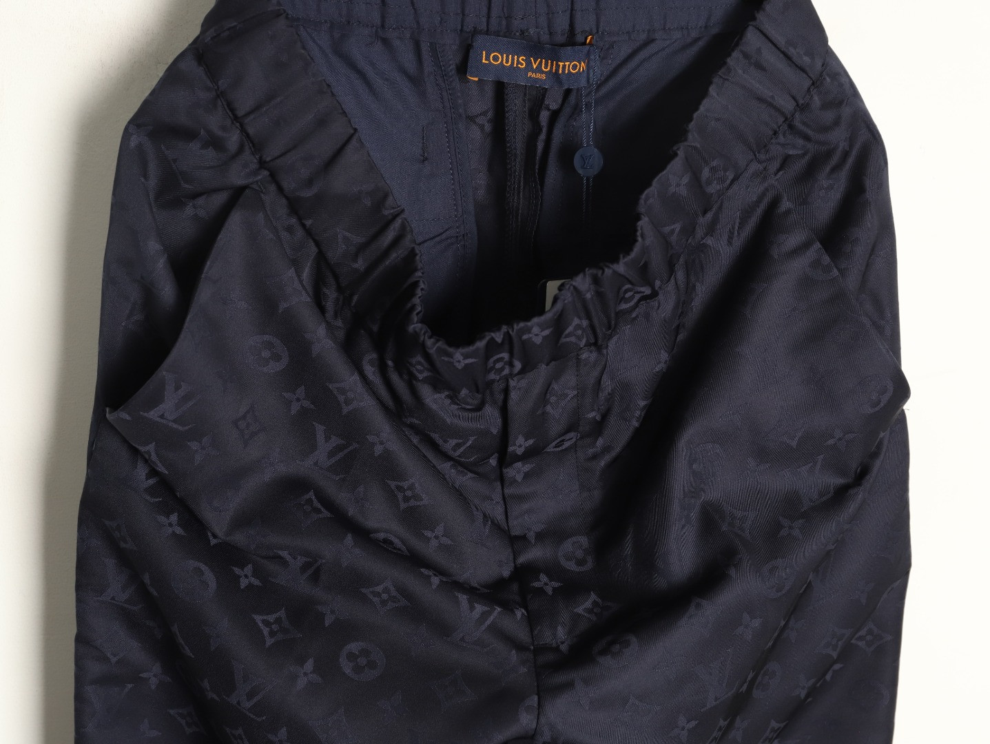 L0vis Vvtt0n Trousers Suit