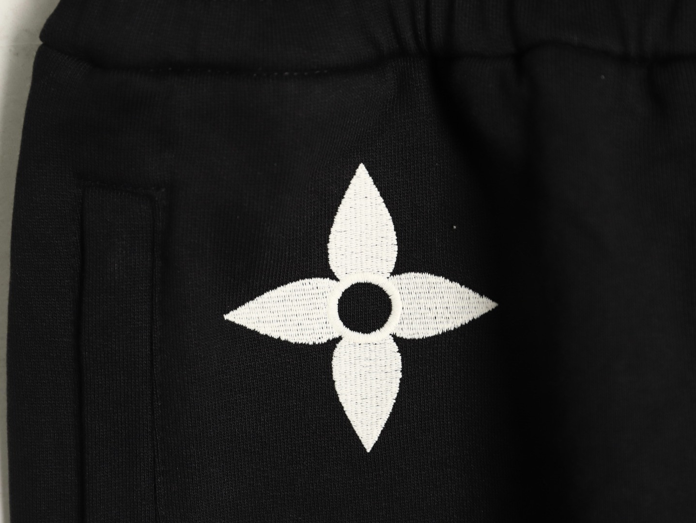 L0vis Vvtt0n 25Fw Pants Suit