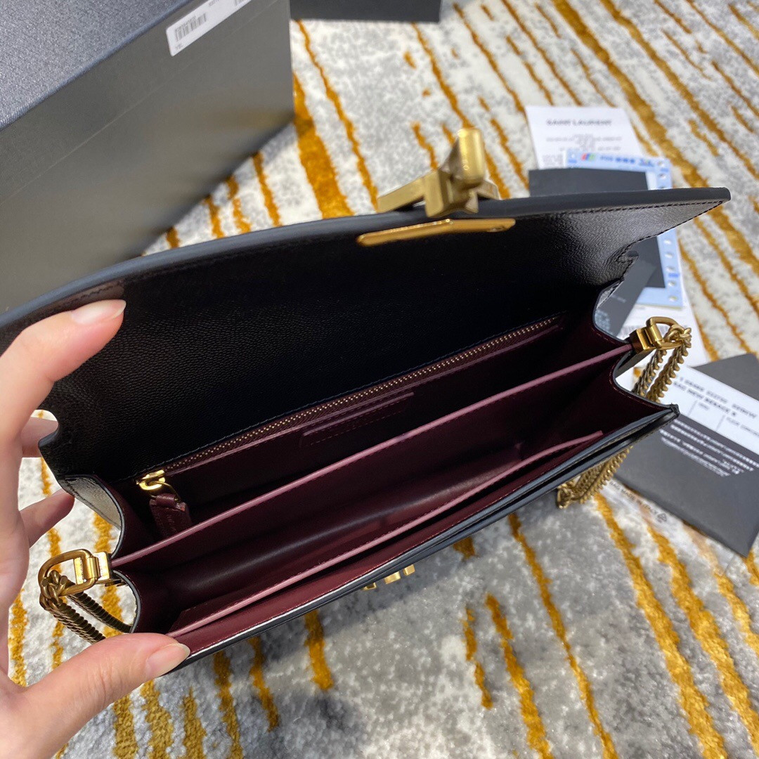 Y51 Cassandra Monogra Clasp Bag