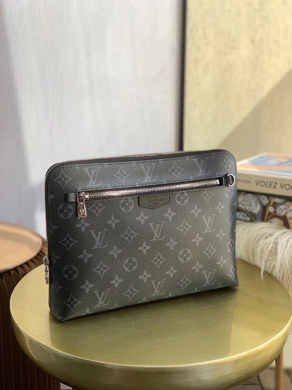 LV NEW POUCH M60417
