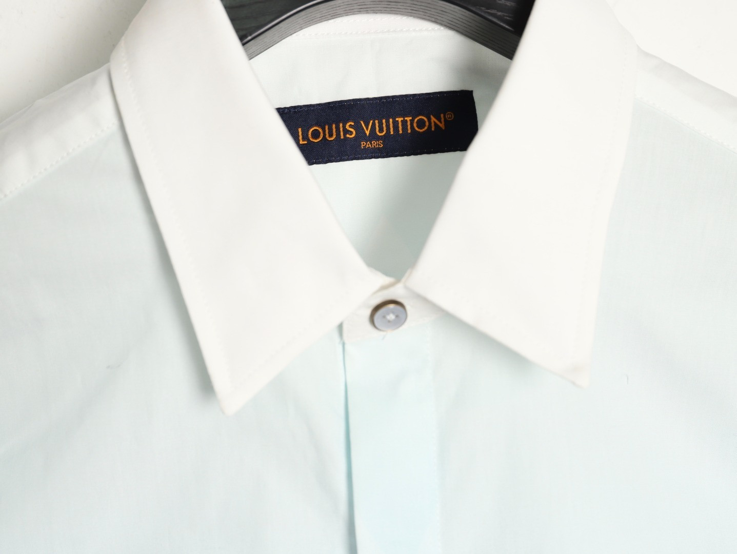 L0vis Vvtt0n LV Shirts