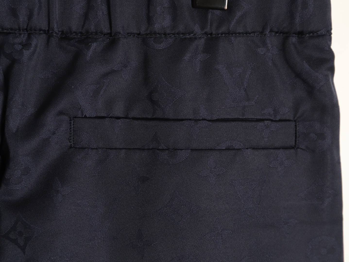 L0vis Vvtt0n Trousers Suit