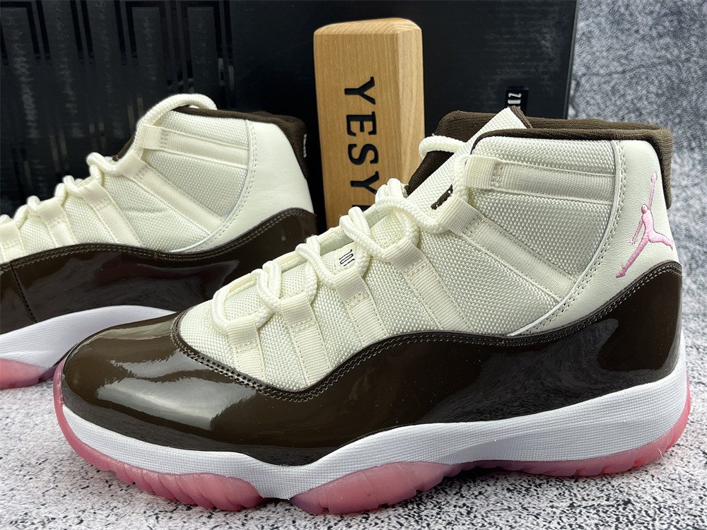 UA AIR JORDAN 11 RETRO NEAPOLITAN