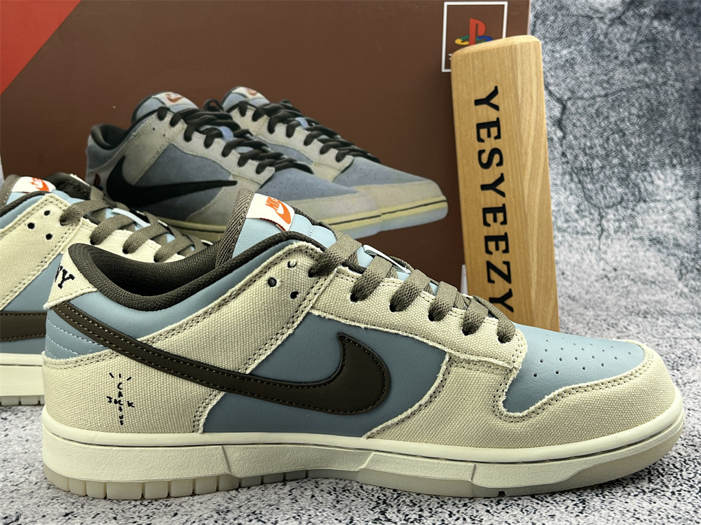UA NIKE TRAVIS SCOTT X PLAYSTATION X DUNK LOW