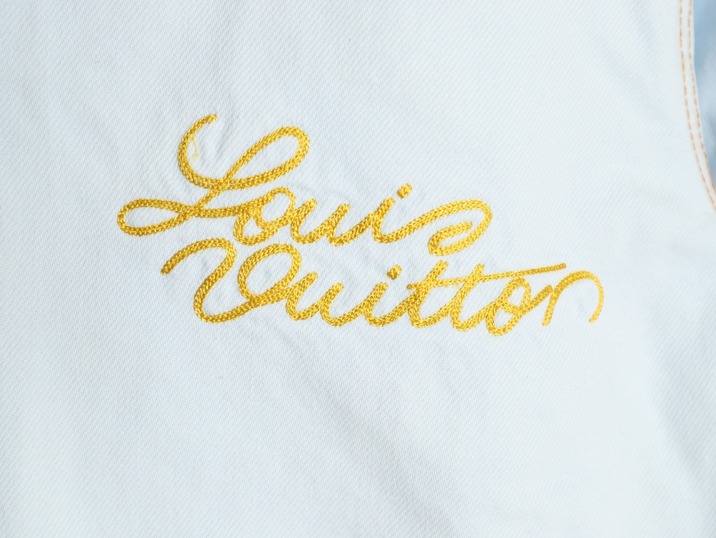 L0vis Vvtt0n LV 26SS De*1m Coats