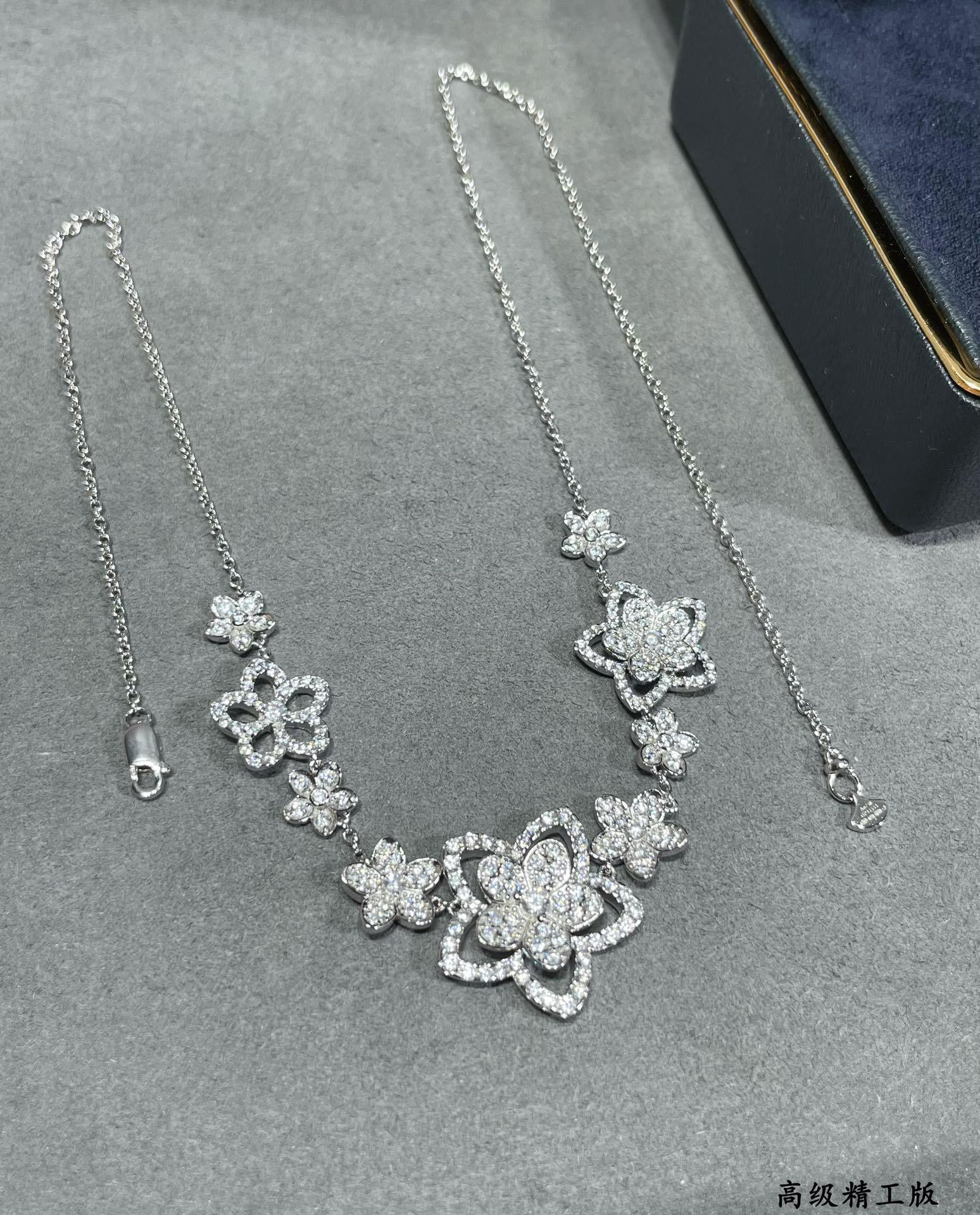 Graff Multi-flower necklace