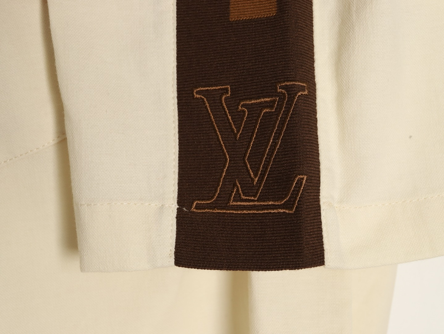 L0vis Vvtt0n LV 26SS Short-sleeved Shirts