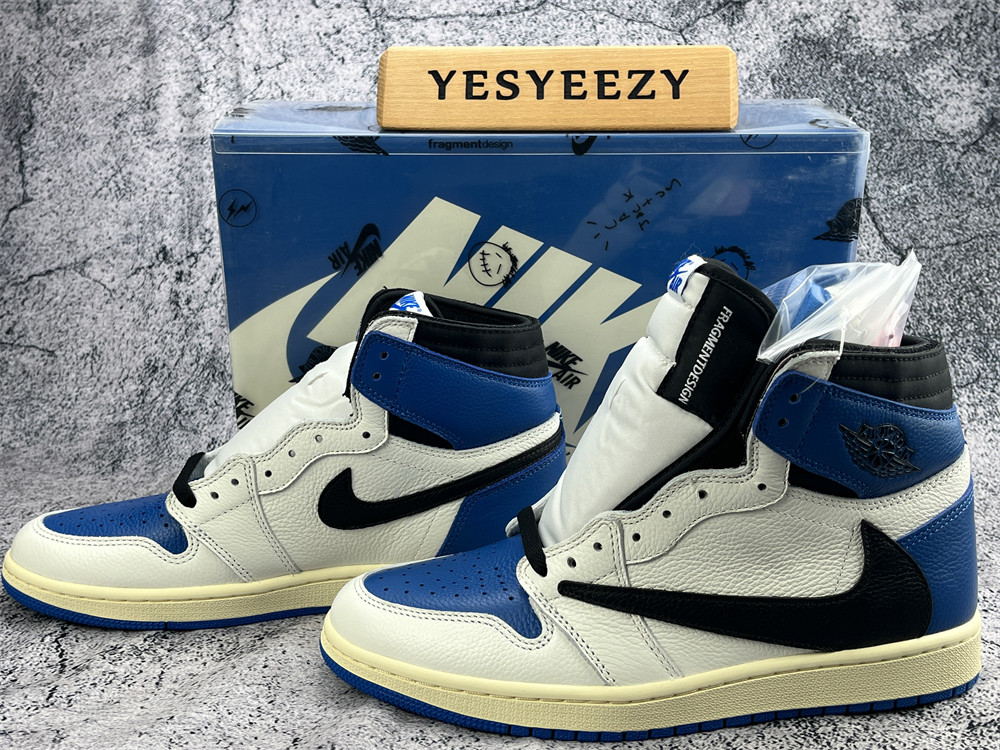 UA FRAGMENT DESIGN X TRAVIS SCOTT X AIR JORDAN 1 RETRO HIGH