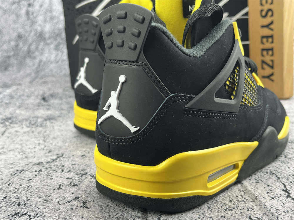 UA AIR JORDAN 4 RETRO 'THUNDER' 2023