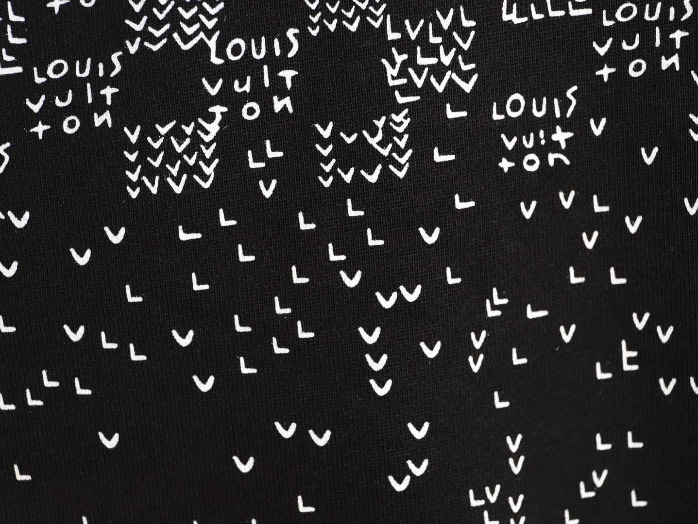 L0vis Vvtt0n 25Fw Hoodies