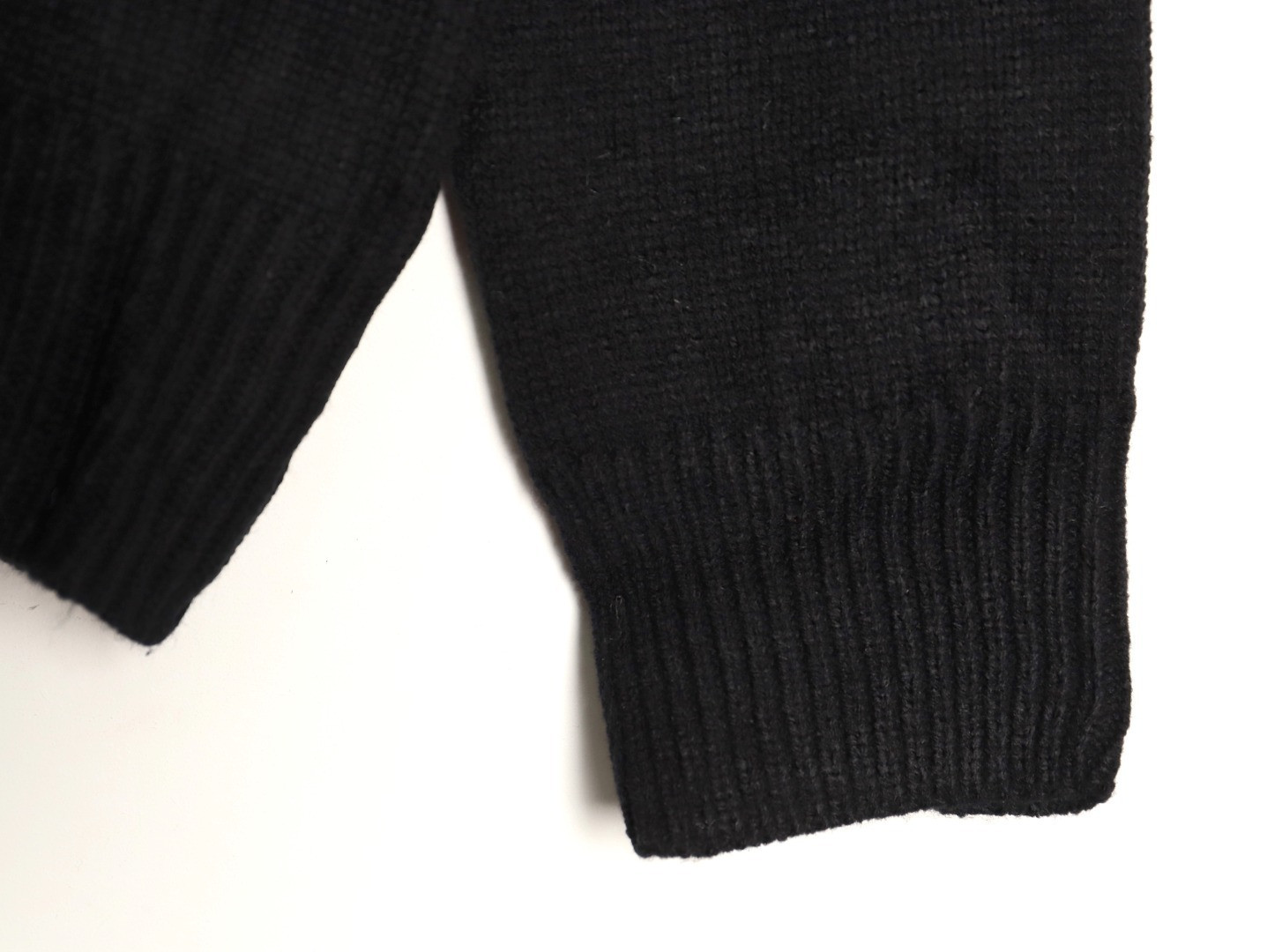 Ce1i*e 21Fw Sweaters