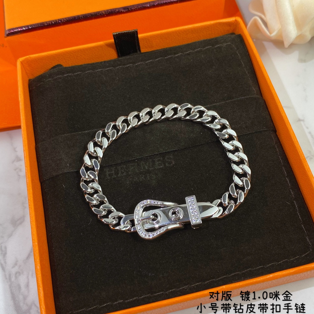 H**me5 Small D1am0nd-Encrusted Belt Bracelet