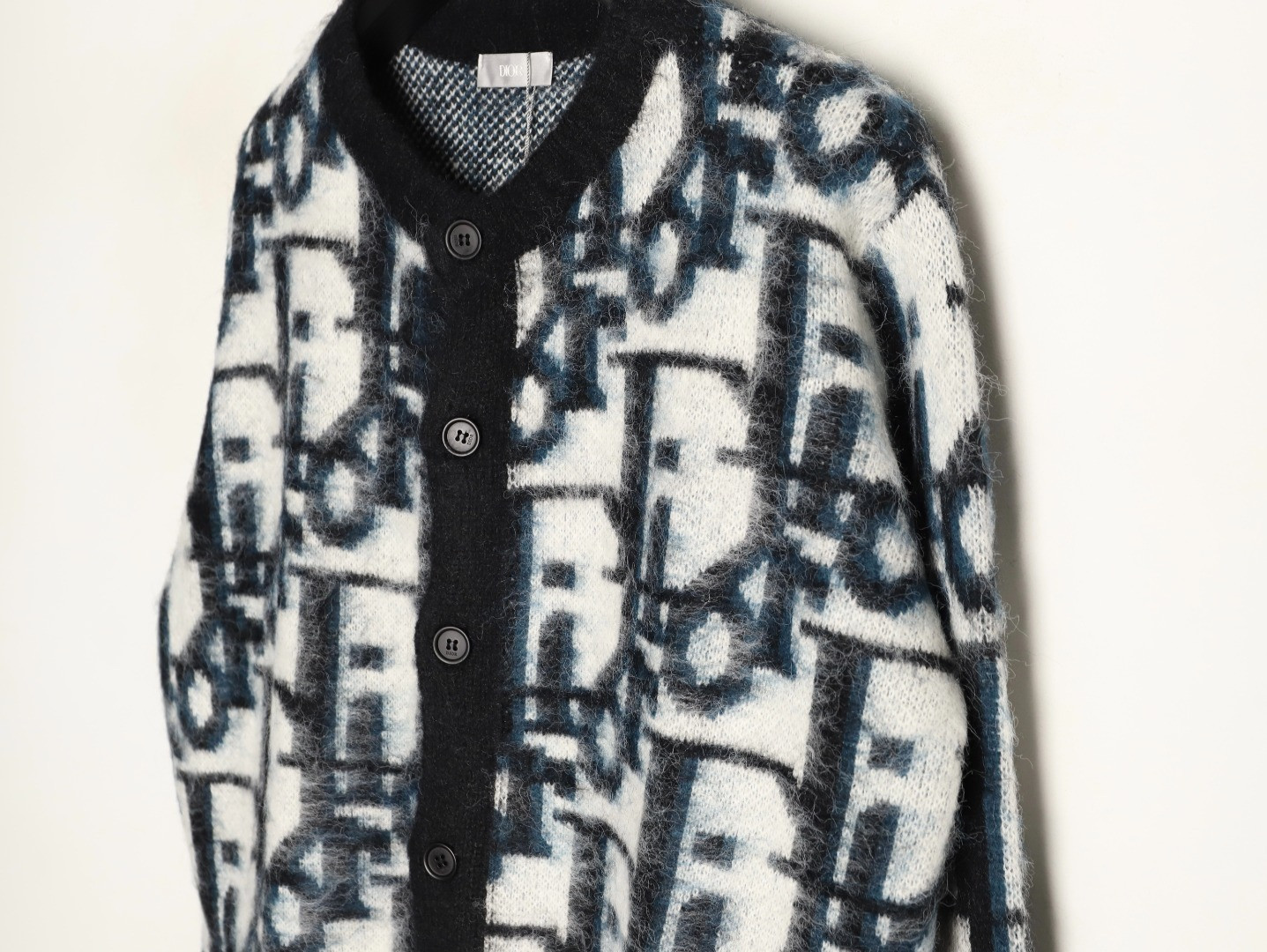 D10r 25FW Cardigan Sweaters