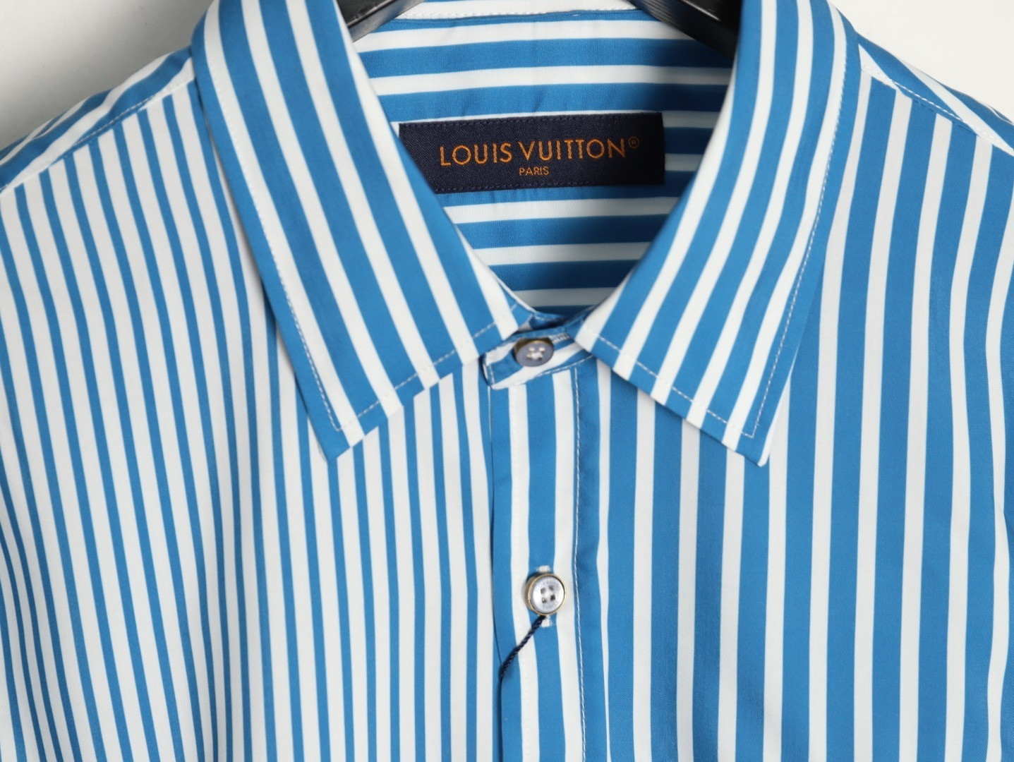 L0vis Vvtt0n LV Shirts