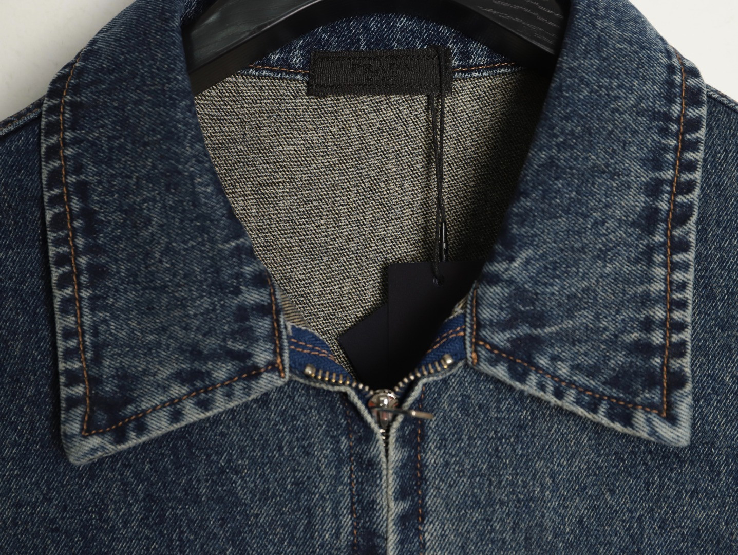 Pra*a Jacket