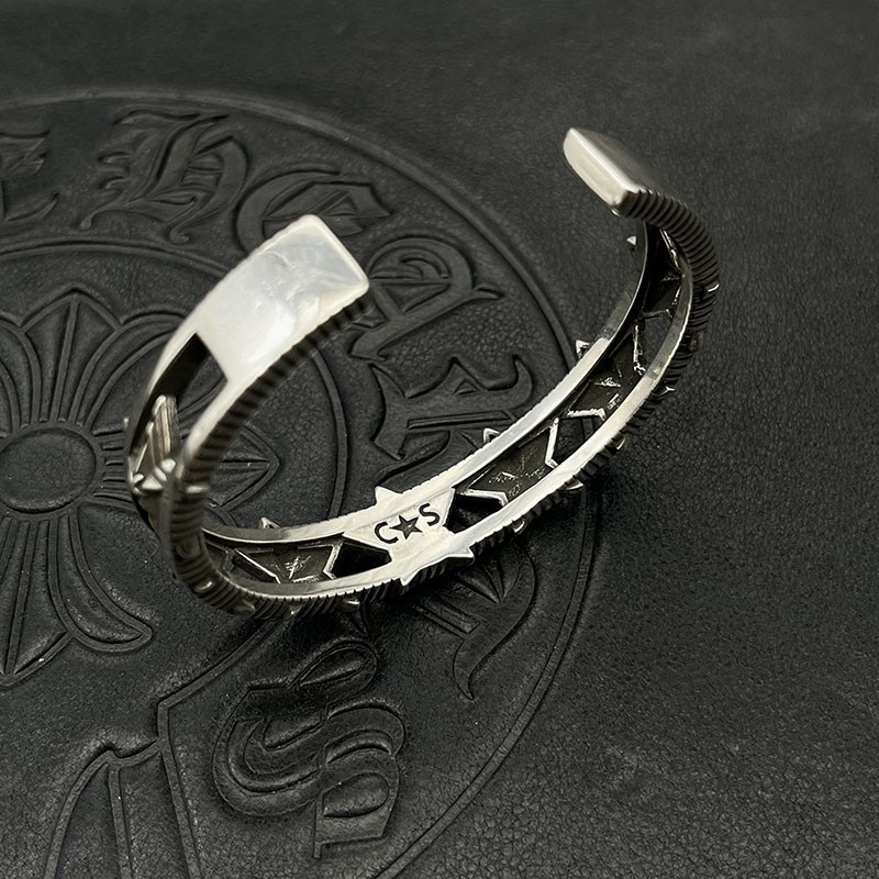 Ch*0me He**ts Five-pointed Star Open Bangle Bracelet