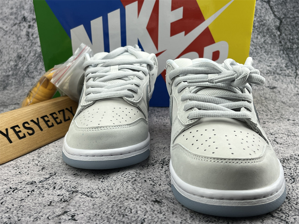 UA CONCEPTS X DUNK LOW OG SB QS 'WHITE LOBSTER'