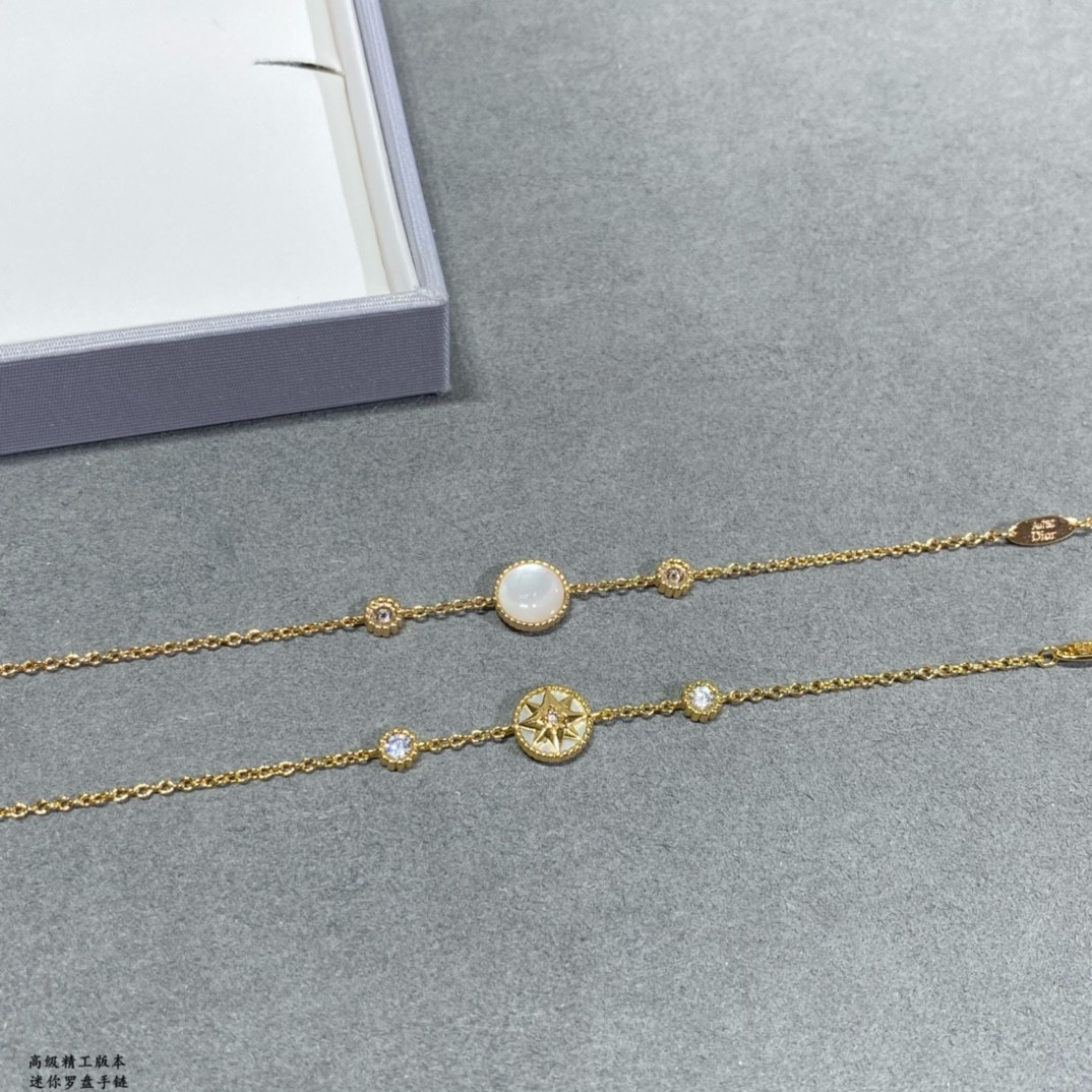 D10r Mini compass Bracelet