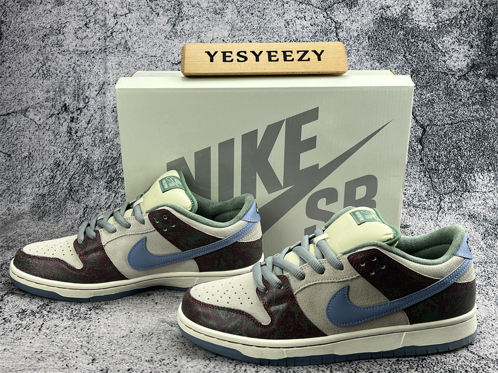 UA NIKE CRENSHAW SKATE CLUB X DUNK LOW SB