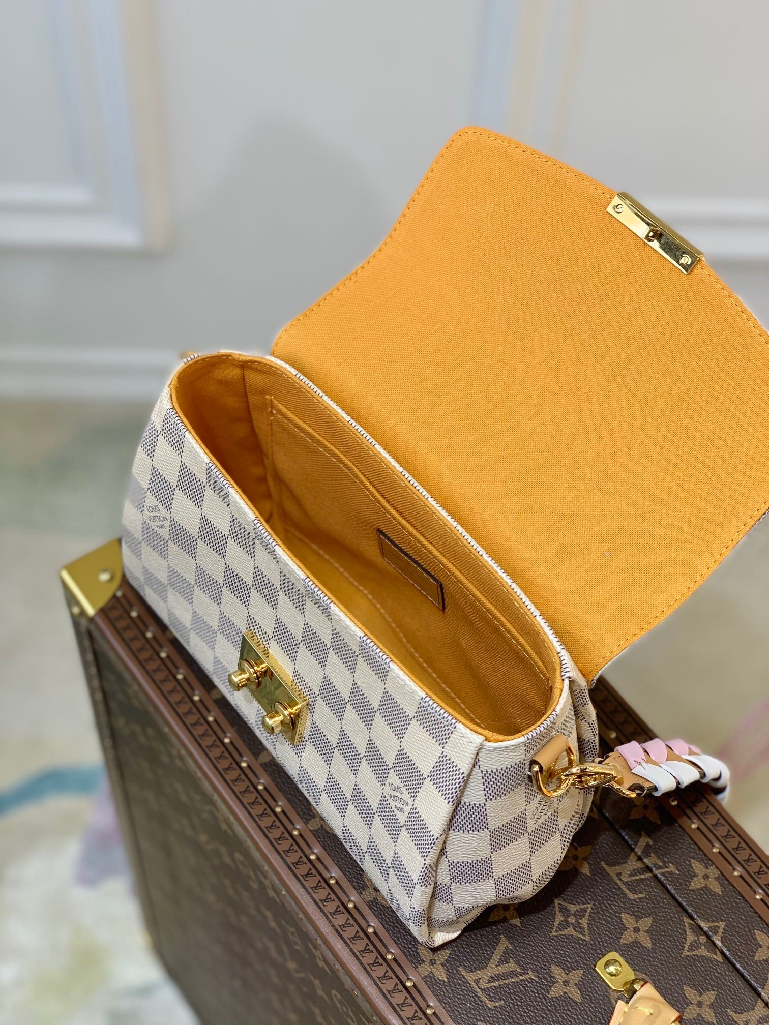 LV Braided Croisette N50053