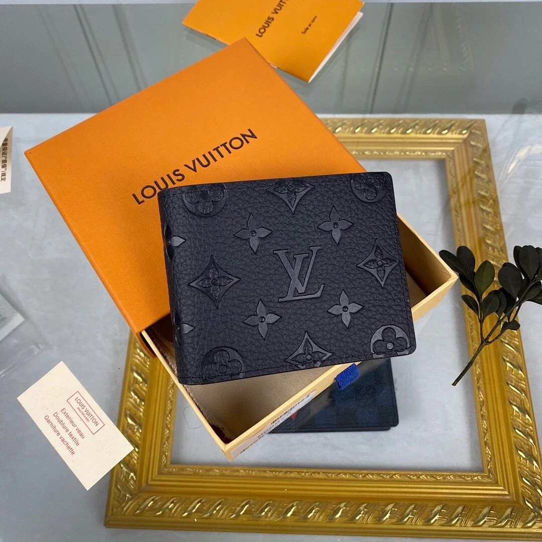 SLENDER WALLET M69075