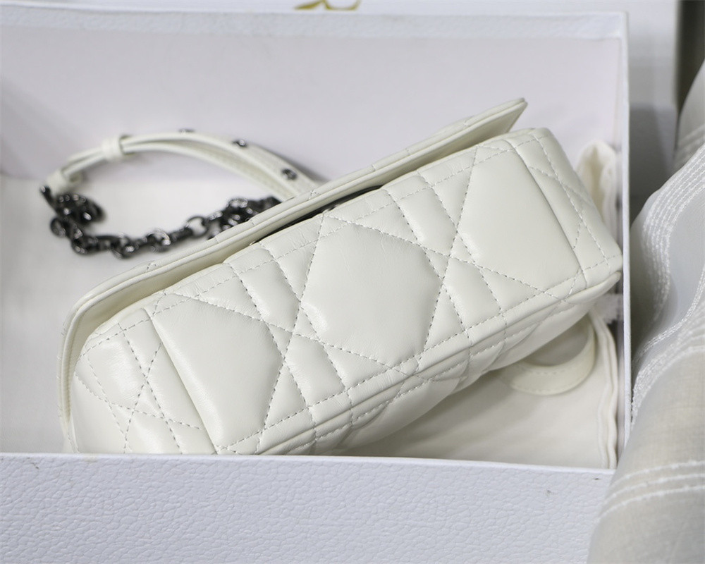SMALL D10r CARO BAG Ivory S*pple Cannage Calfskin With Silver Hardware 20 x 12 x 7 cm