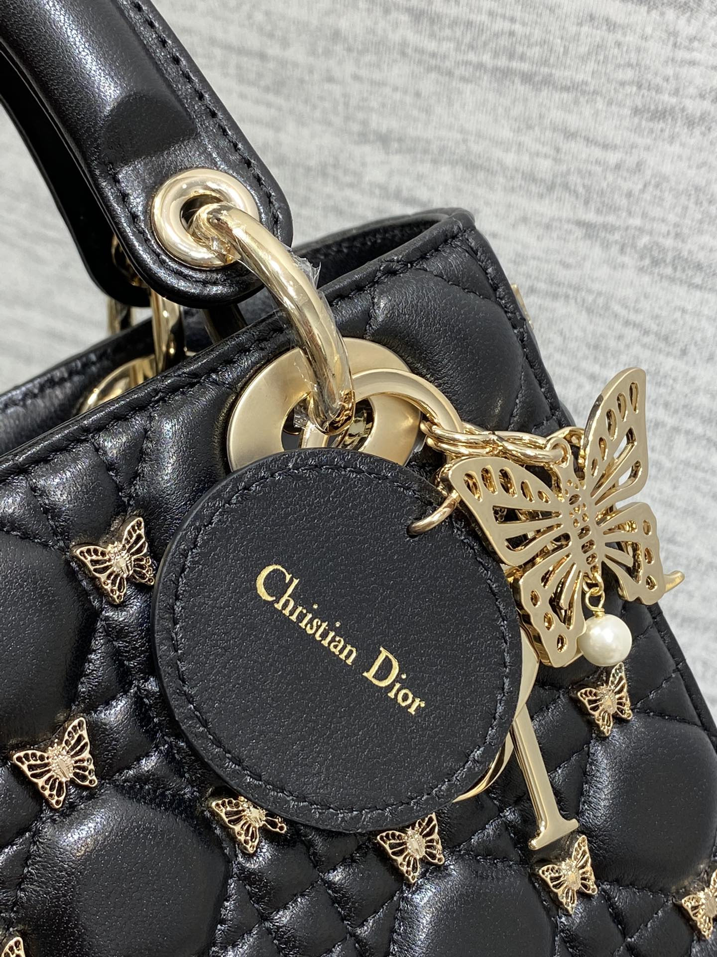 SMALL LADY D10r Black with Butterfly Studs